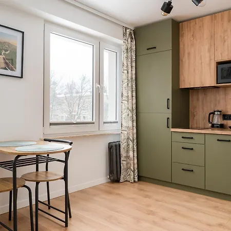 Apartman Wawer Urban Jungle By Bookinghost
