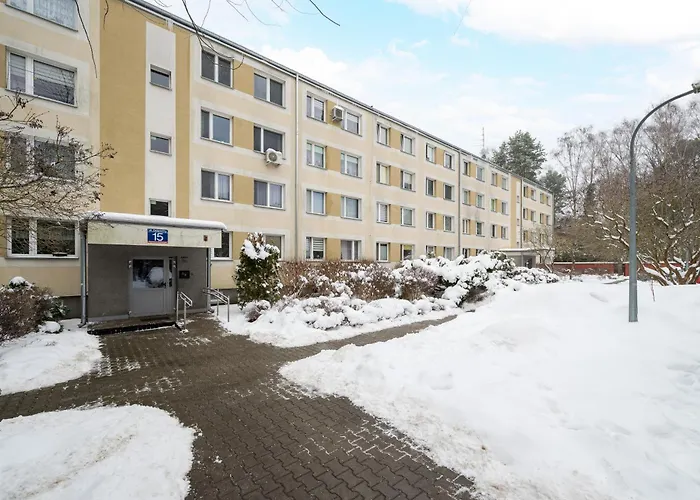 Wawer Urban Jungle By Bookinghost * Varsavia