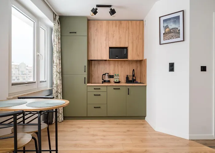 Wawer Urban Jungle By Bookinghost *