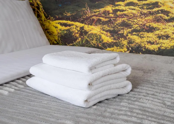 Wawer Urban Jungle By Bookinghost *